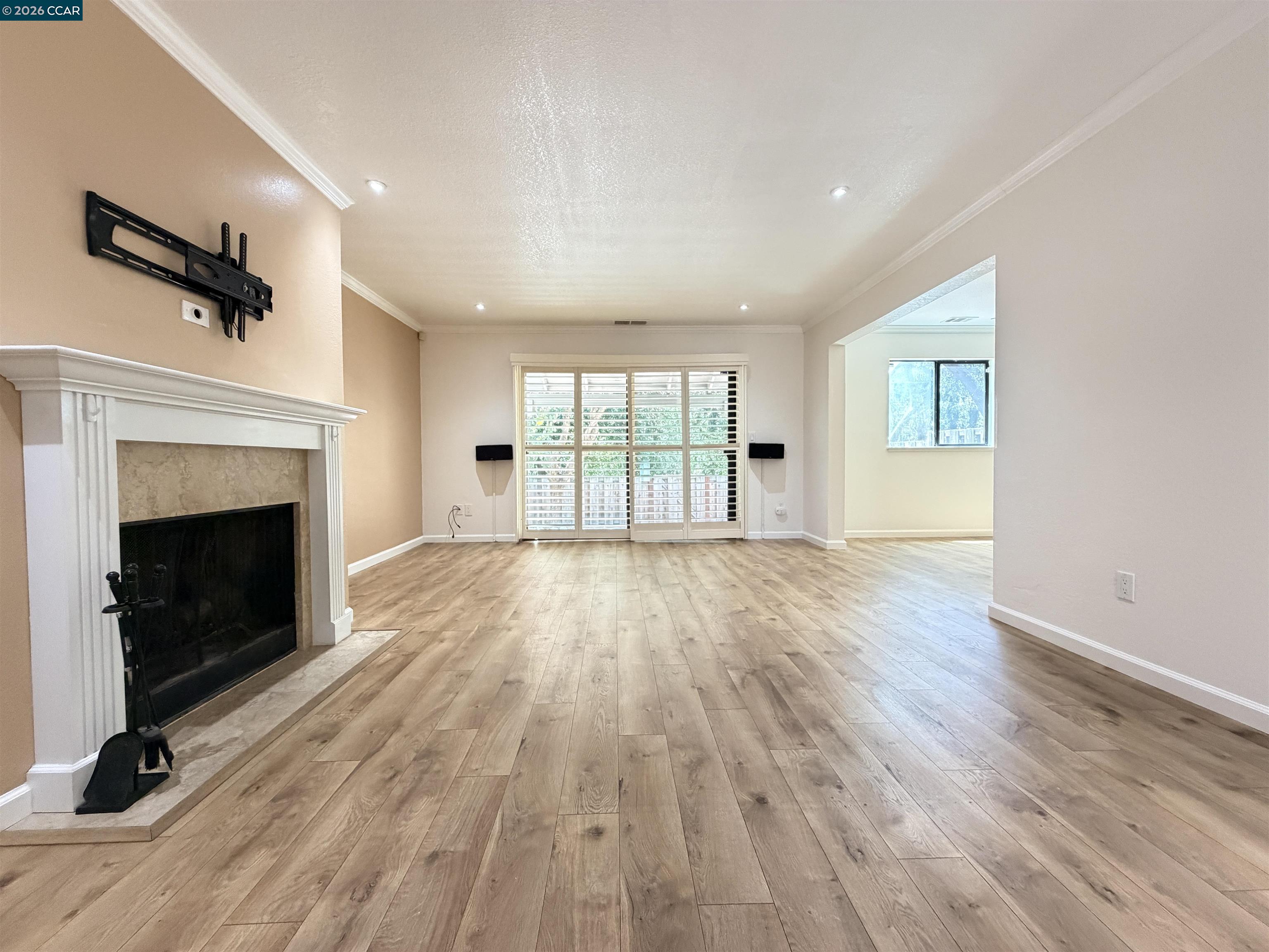 886 Valley Run Hercules, CA 94547 - Photo 8 of 39