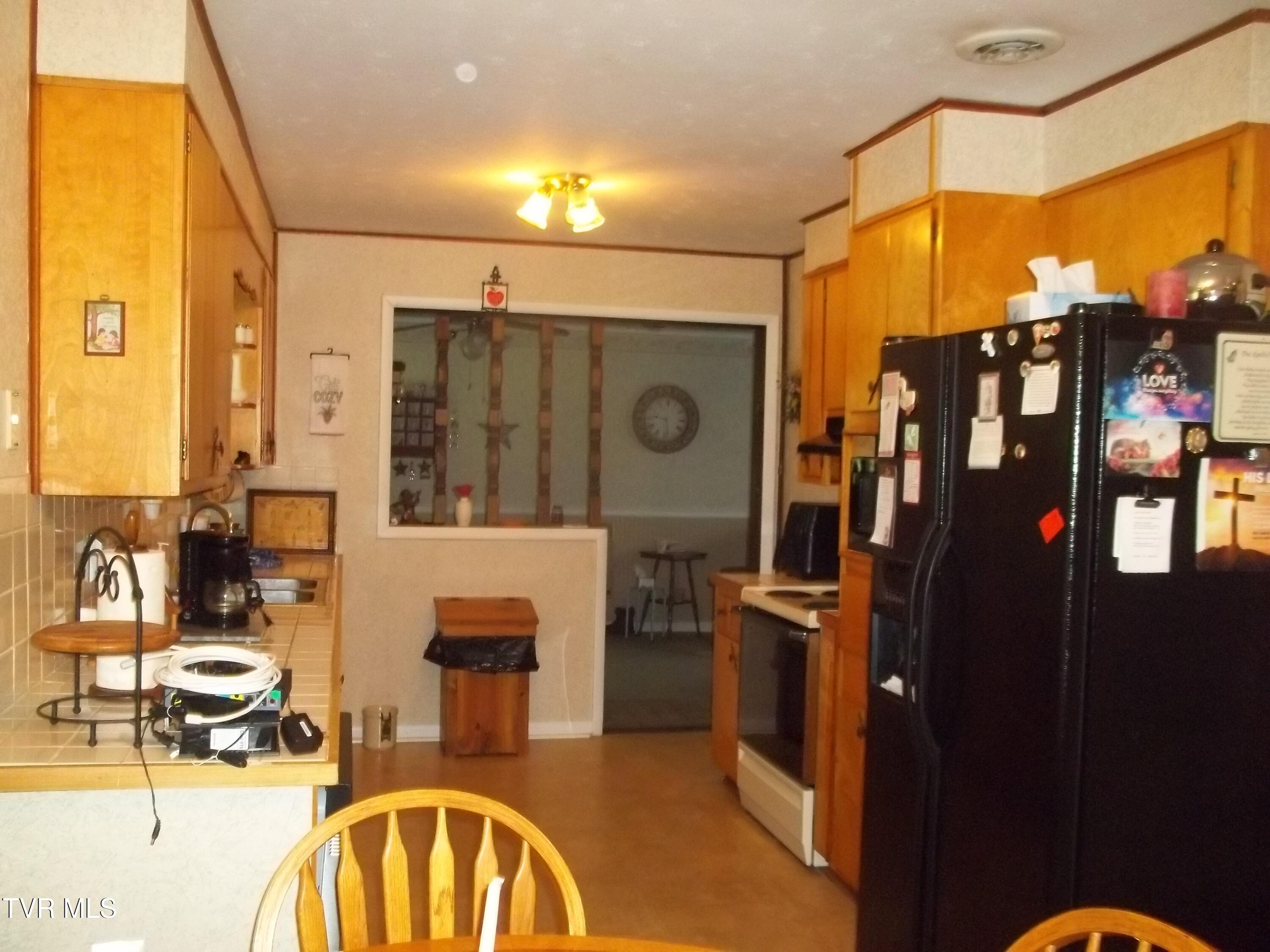 523 Old Stage Road Church Hill, TN 37642 - Photo 13 of 45 100_1484