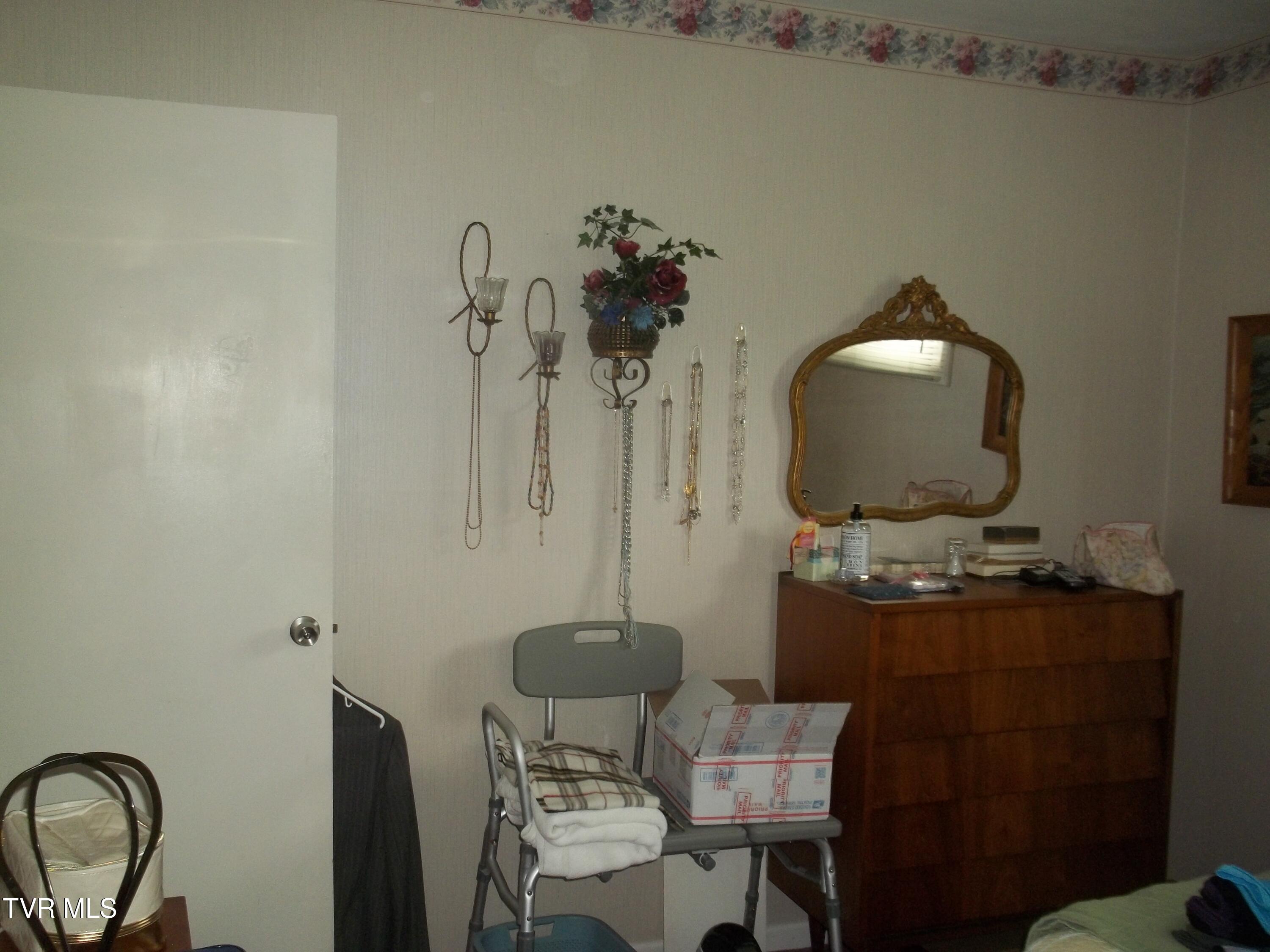 523 Old Stage Road Church Hill, TN 37642 - Photo 20 of 45 100_1452