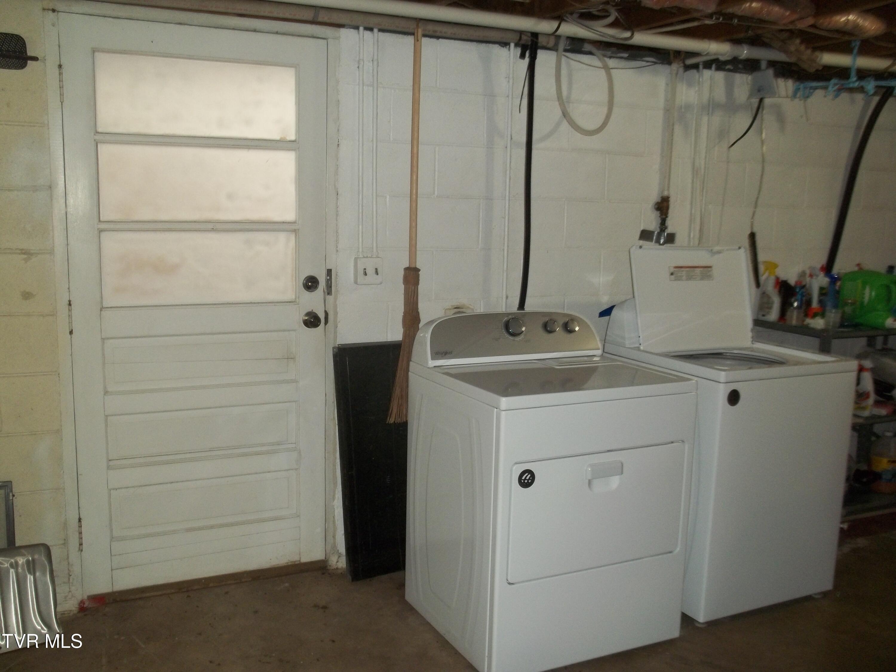523 Old Stage Road Church Hill, TN 37642 - Photo 31 of 45 100_1457