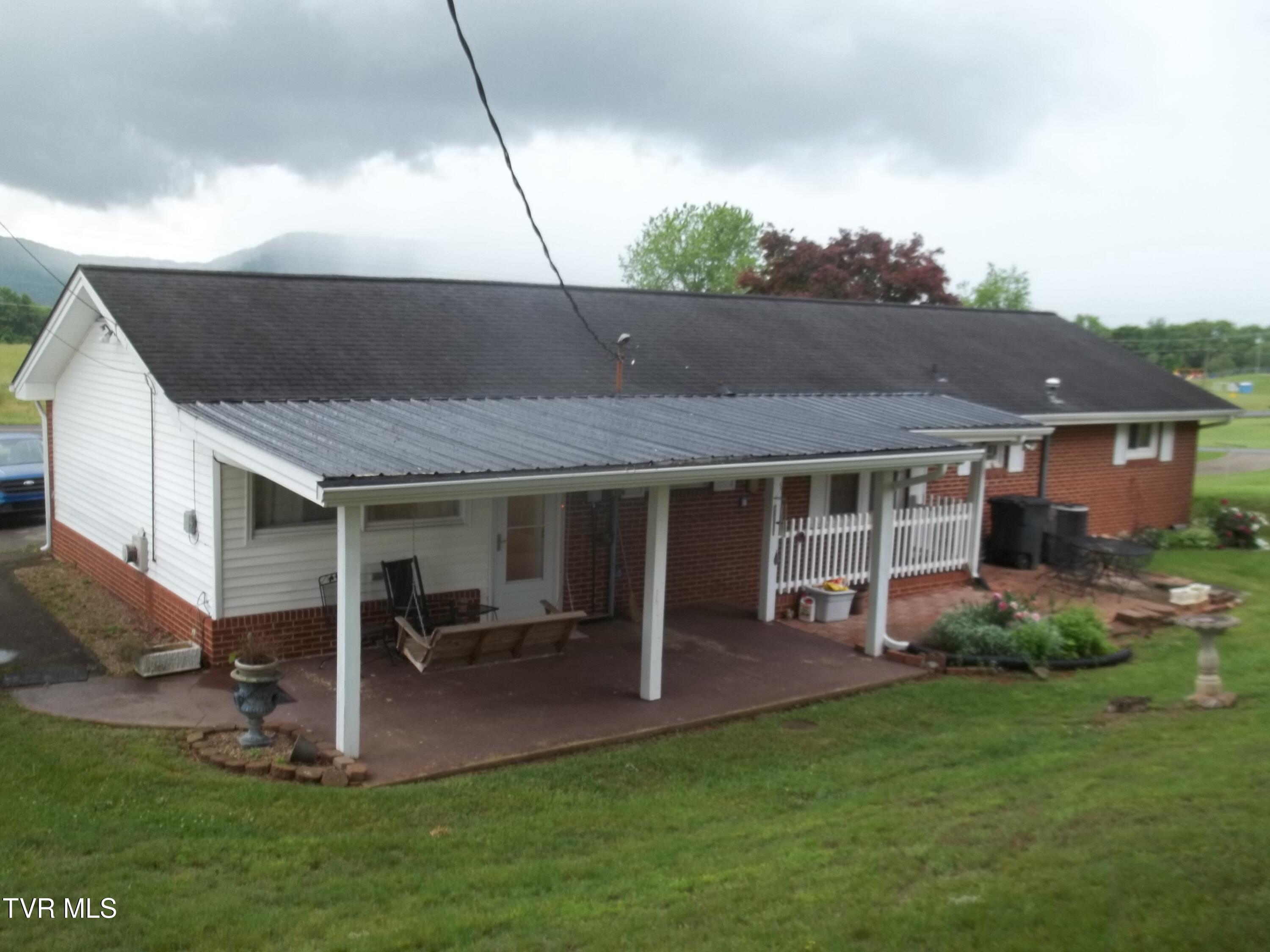 523 Old Stage Road Church Hill, TN 37642 - Photo 37 of 45 100_1473