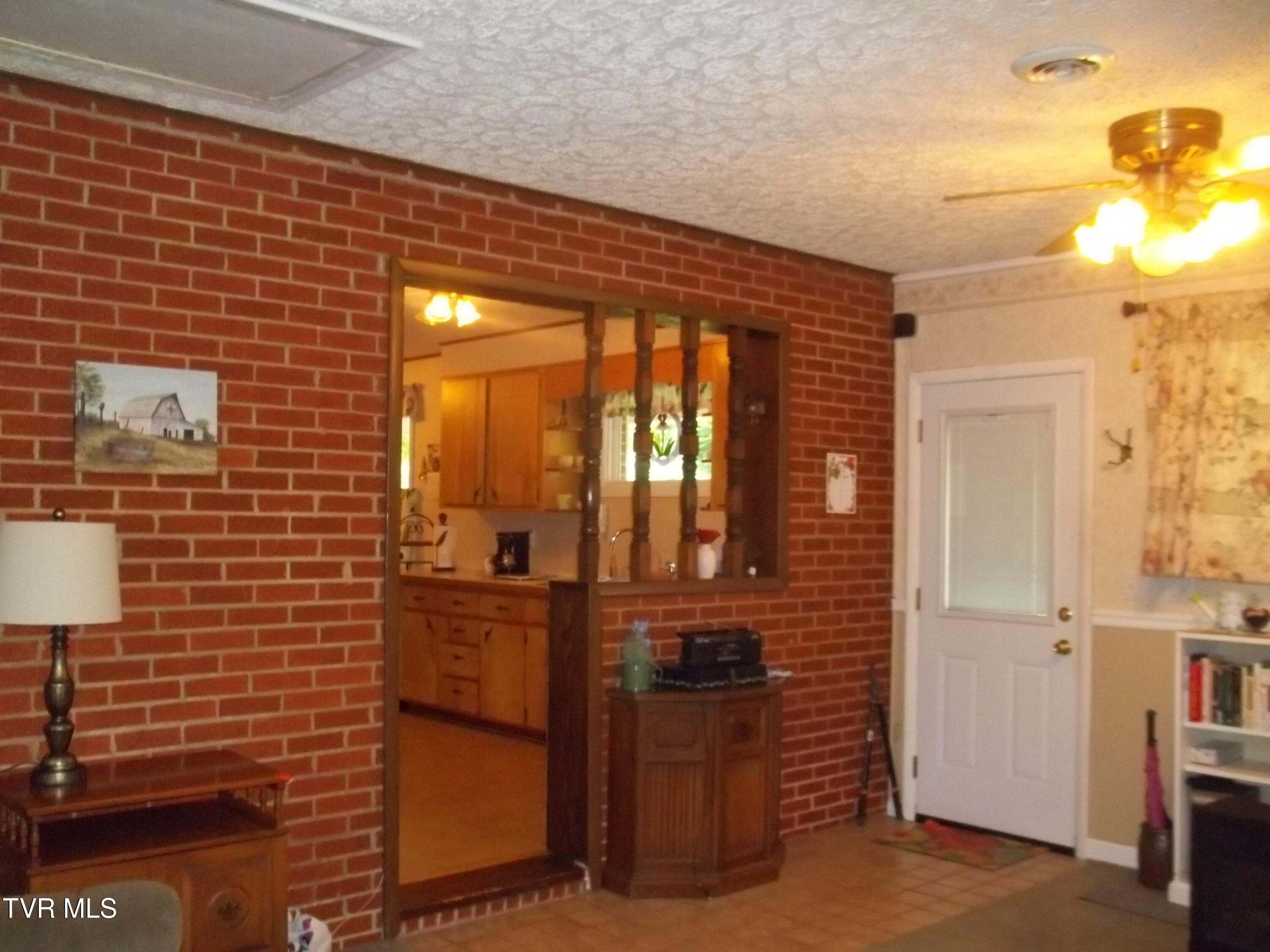 523 Old Stage Road Church Hill, TN 37642 - Photo 8 of 45 100_1490