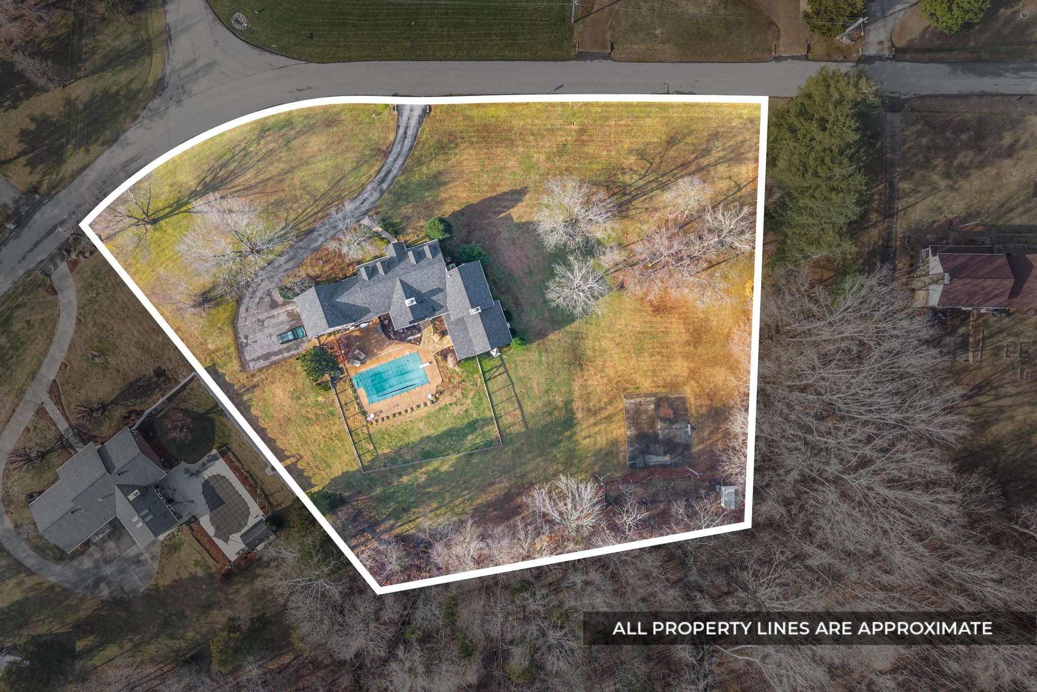 643 Cornwall Road Clarksville, TN 37043 - Photo 2 of 90