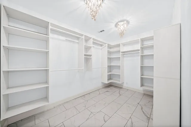 $960,000 | 643 Cornwall Road, Clarksville, TN 37043