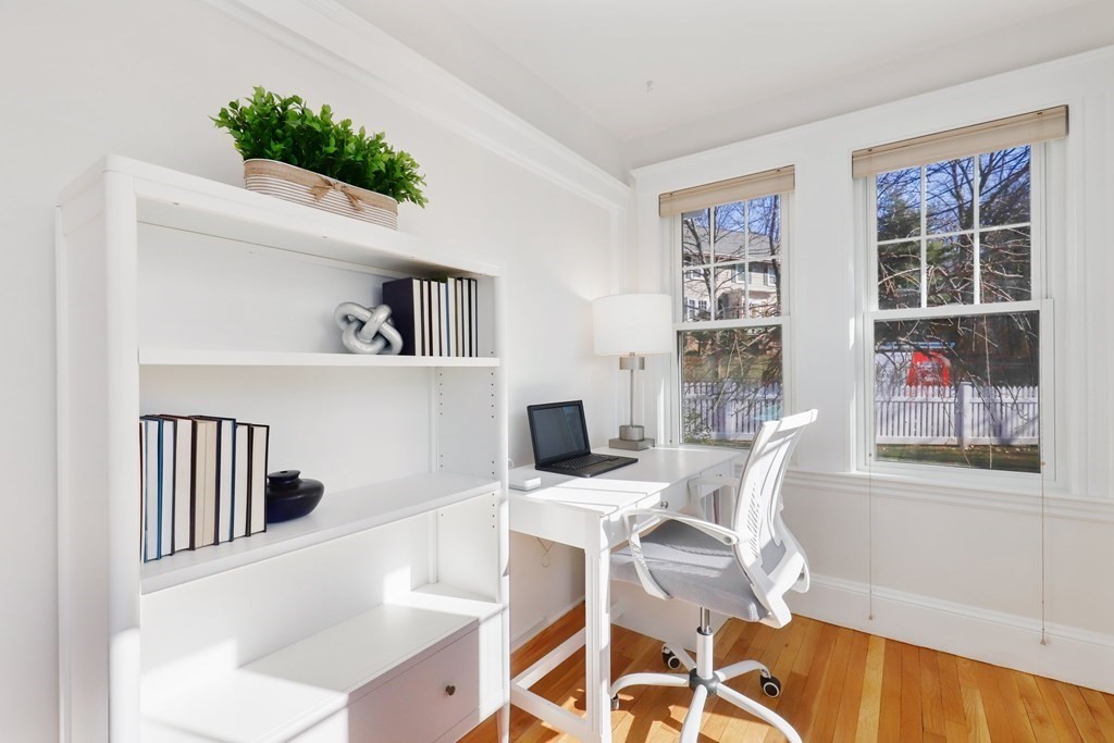 6 Maple Road Melrose, MA 02176 - Photo 13 of 39