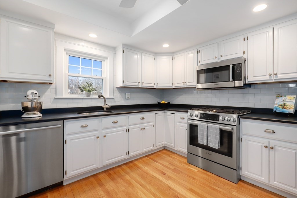 6 Maple Road Melrose, MA 02176 - Photo 17 of 39