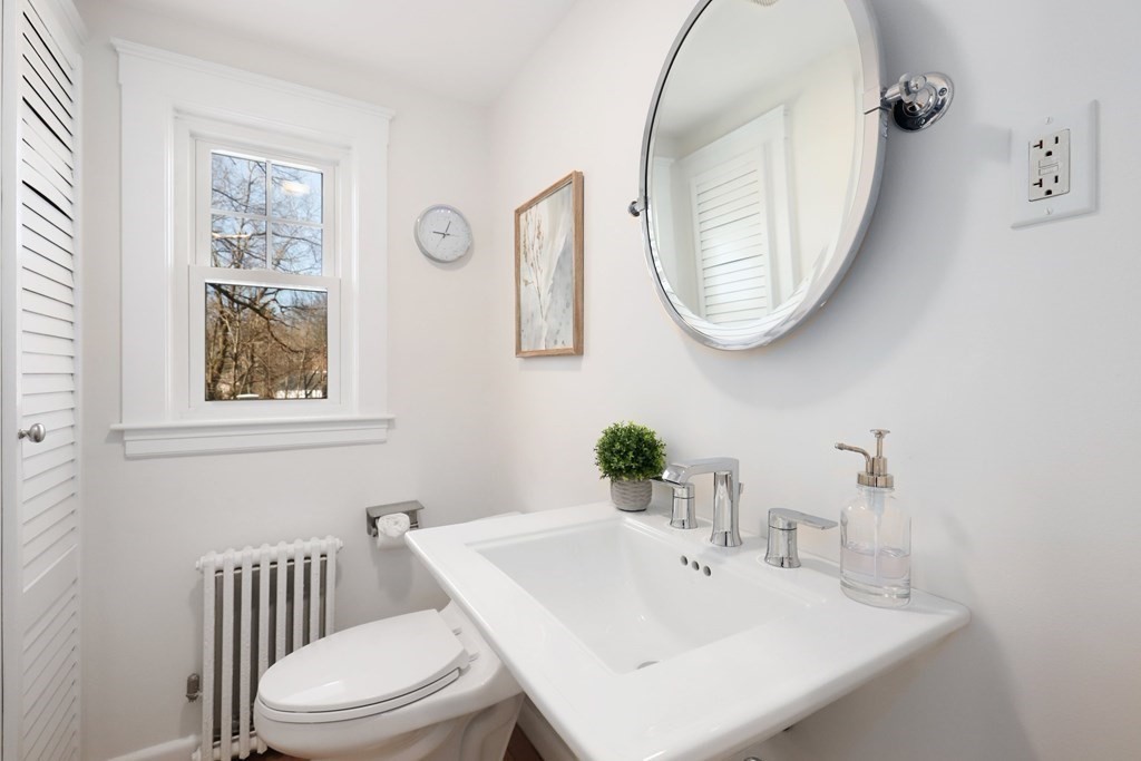 6 Maple Road Melrose, MA 02176 - Photo 18 of 39