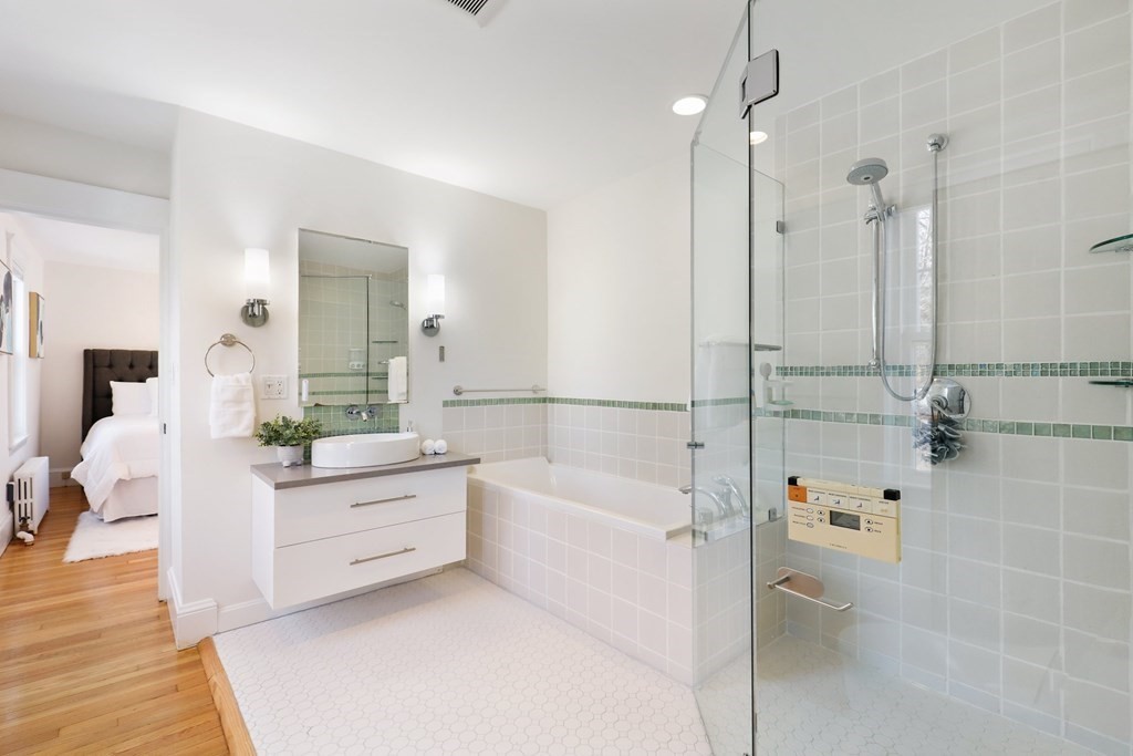 6 Maple Road Melrose, MA 02176 - Photo 19 of 39