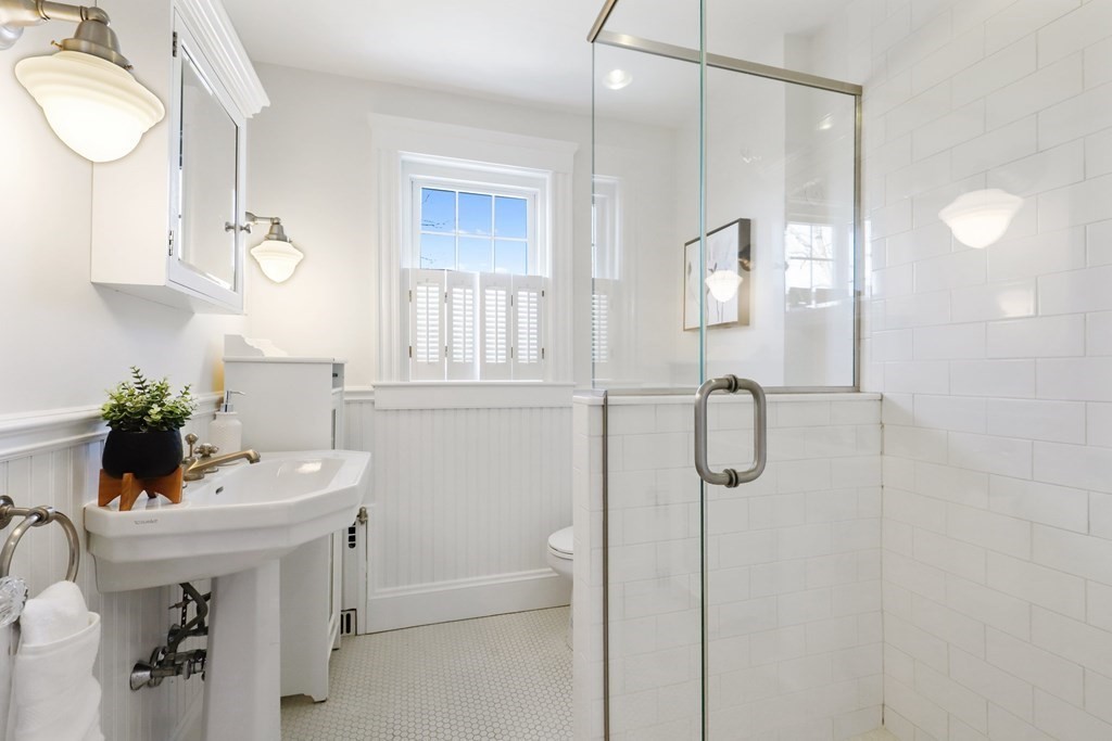 6 Maple Road Melrose, MA 02176 - Photo 21 of 39