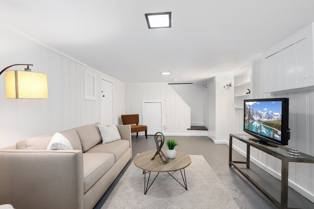 6 Maple Road Melrose, MA 02176 - Photo 22 of 39