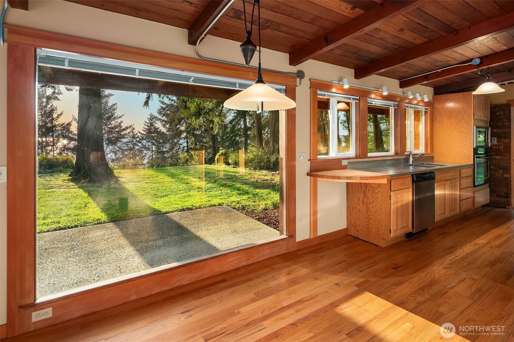 6256 South Neupert Road Freeland, WA 98249 - Photo 12 of 39