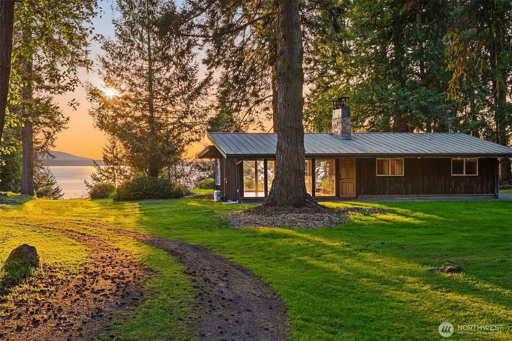 6256 South Neupert Road Freeland, WA 98249 - Photo 32 of 39