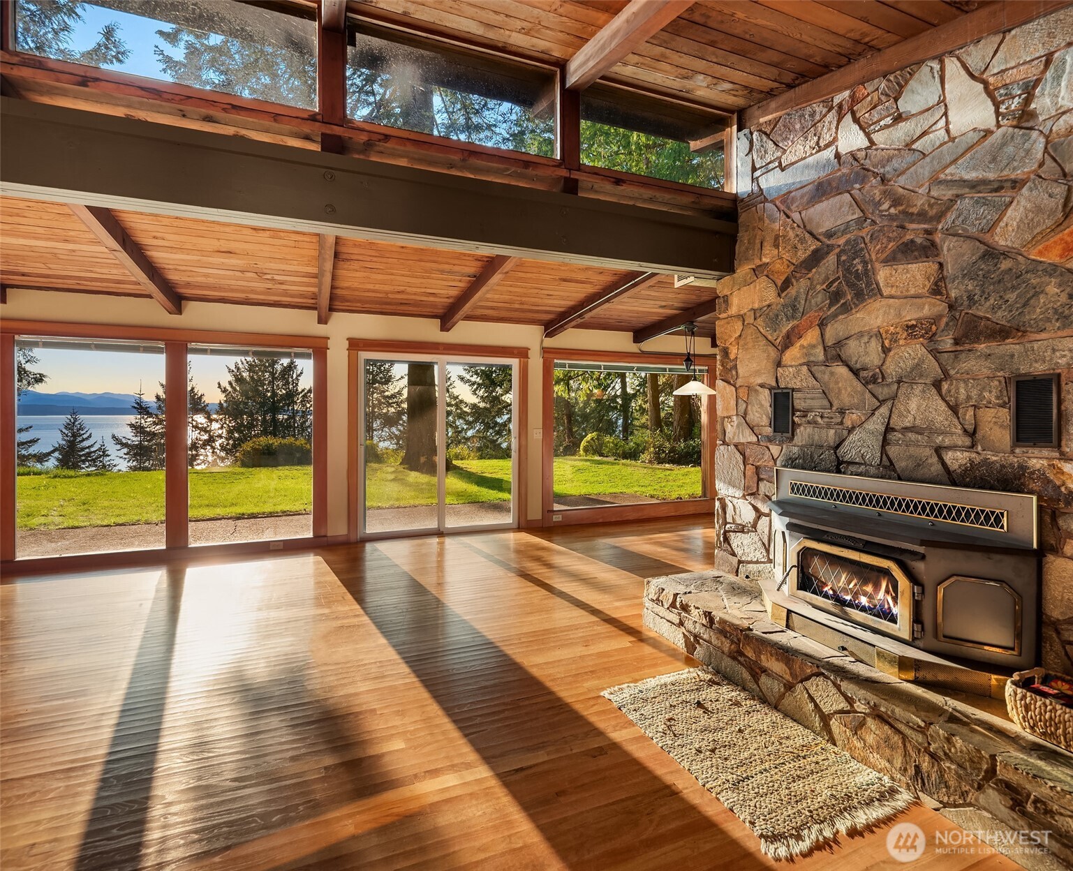 6256 South Neupert Road Freeland, WA 98249 - Photo 4 of 39