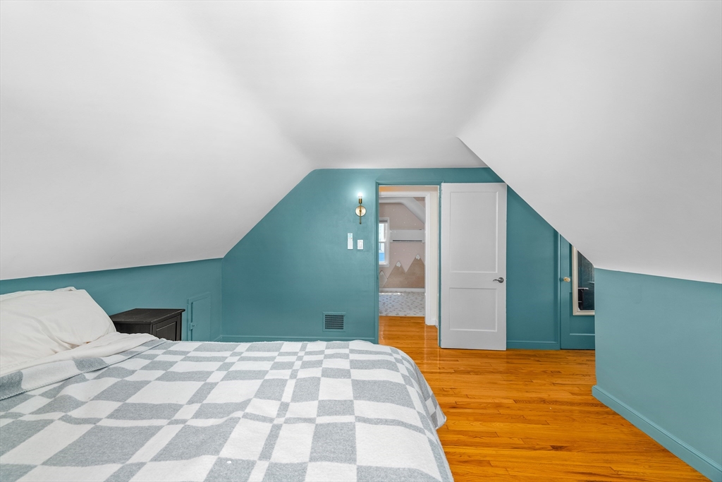 567 Poplar Street Boston, MA 02131 - Photo 31 of 42