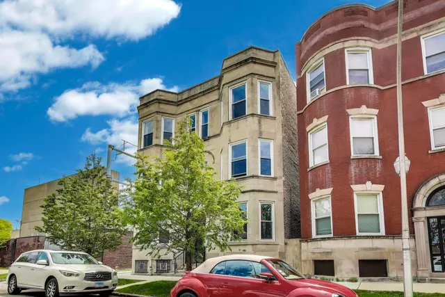 $324,900 | 737 East 50th Street, Unit 4, Chicago, IL 60615