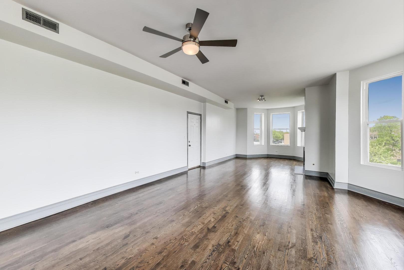 737 East 50th Street, Unit 4 Chicago, IL 60615 - Photo 4 of 33