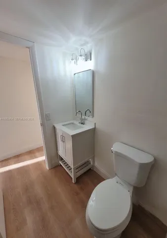 $1,600 | 2025 Northeast 164th Street, Unit 816, North Miami Beach, FL 33162