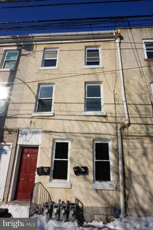 $1,752 | 527 Green Street, Norristown, PA 19401