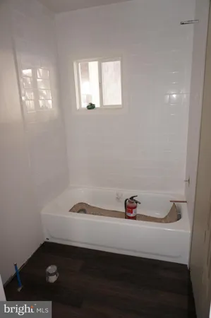 $1,314 | 527 Green Street, Norristown, PA 19401