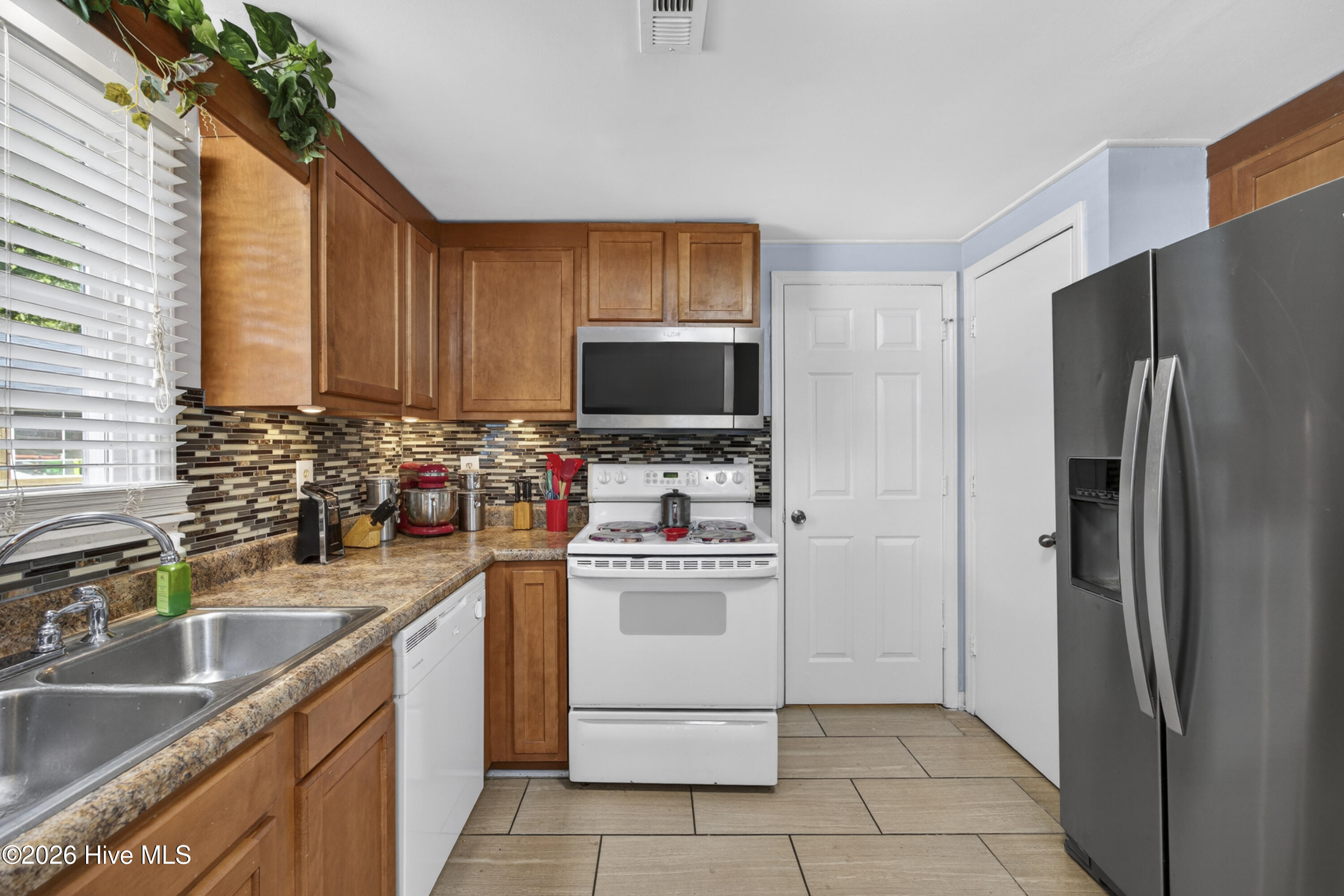 101 Doughton Road Wilmington, NC 28409 - Photo 43 of 74 101DoughtonRoad-48