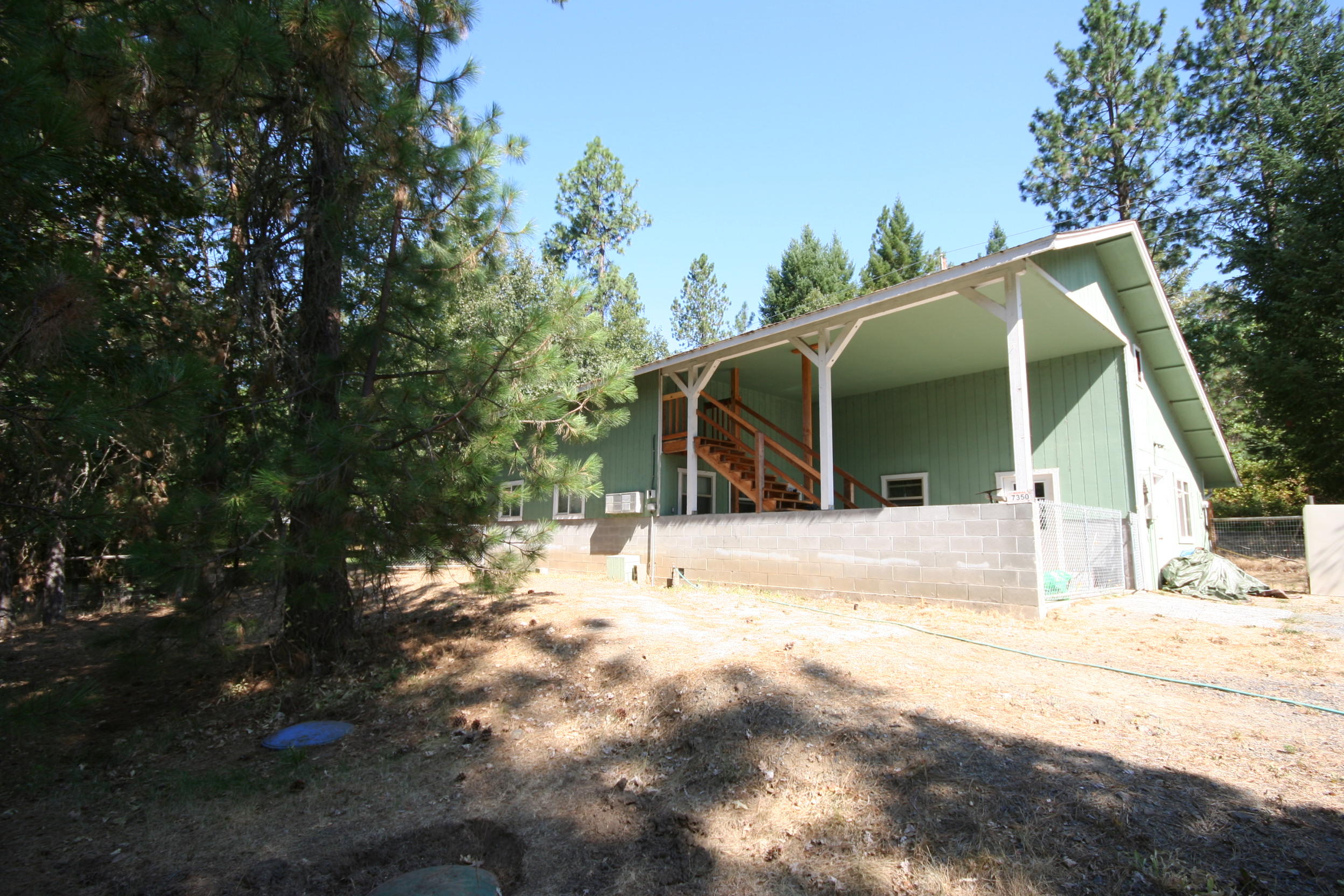 7350 North Applegate Road Grants Pass, OR 97527 - Photo 2 of 5 IMG_1059
