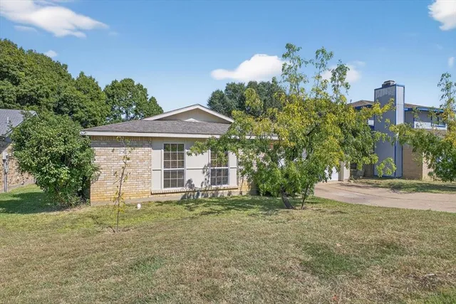 $265,000 | 2203 Newbury Drive, Arlington, TX 76014
