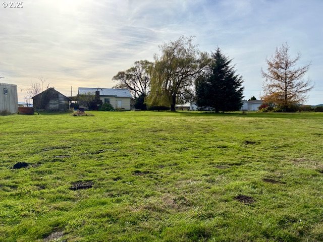 12th Street, Unit 2405 Tillamook, OR 97141 - Photo 6 of 11