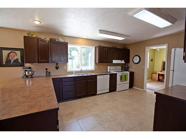 21710 North Hazard Road Spokane, WA 99208 - Photo 2 of 8