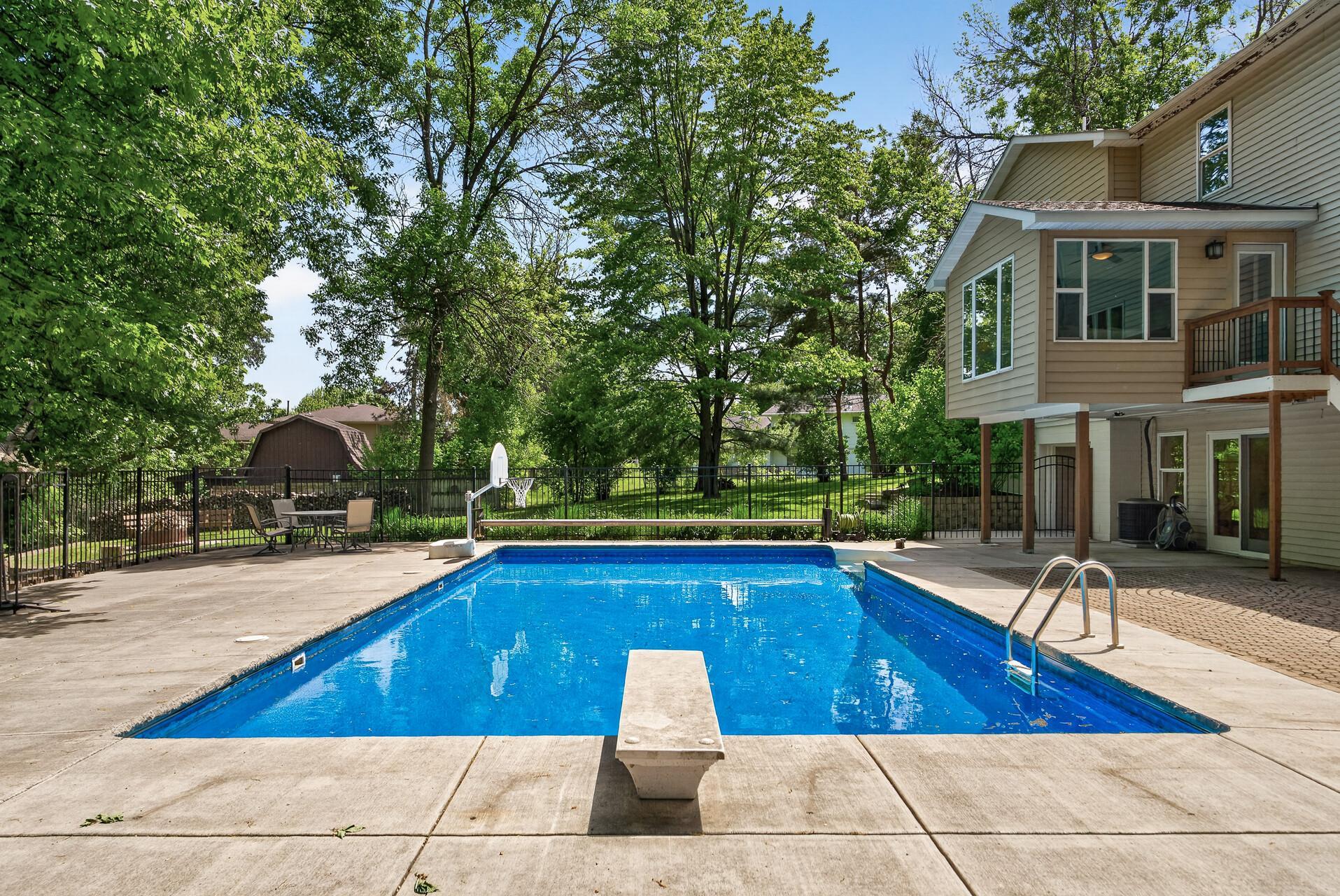 8955 Quinn Road Chanhassen, MN 55317 - Photo 30 of 39