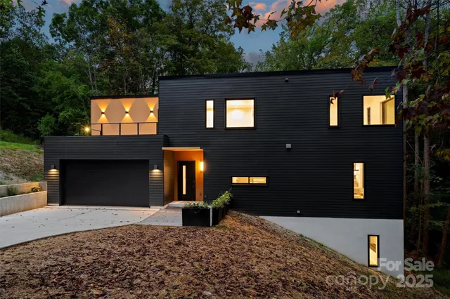 $795,000 | 801 Autumnwood Lane, Charlotte, NC 28213