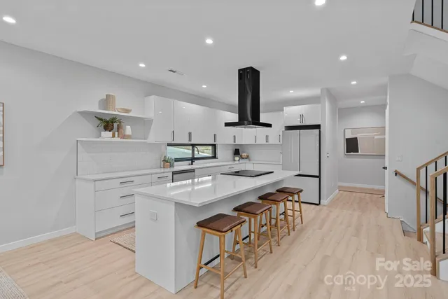 $795,000 | 801 Autumnwood Lane, Charlotte, NC 28213