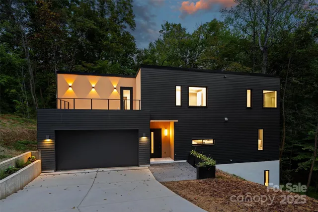 $795,000 | 801 Autumnwood Lane, Charlotte, NC 28213