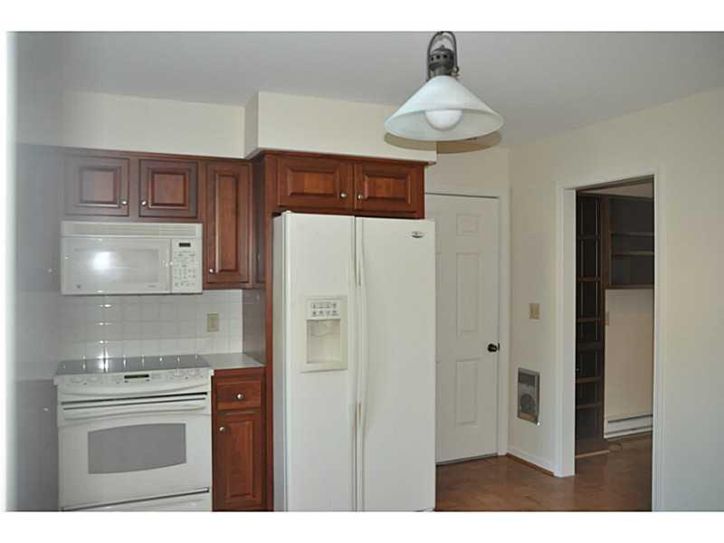 20 Foreside Common Road, Unit 20 Falmouth, ME 04105 - Photo 8 of 22 Kitchen.