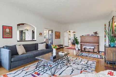 $3,559,000 | 2042 Balmer Drive, Los Angeles, CA 90039