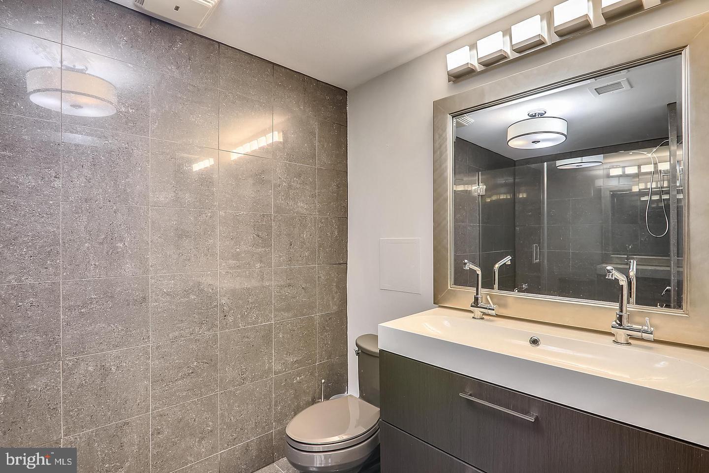 631 D Street Northwest, Unit 934 Washington, DC 20004 - Photo 16 of 68