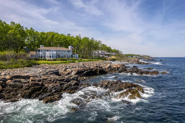 $7,900,000 | 5 Anbelwold Circuit, York, ME 03902