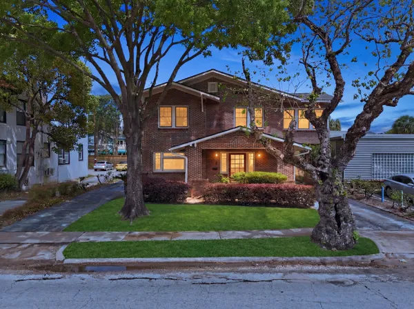 $750,000 | 626 West Alabama Street, Houston, TX 77006