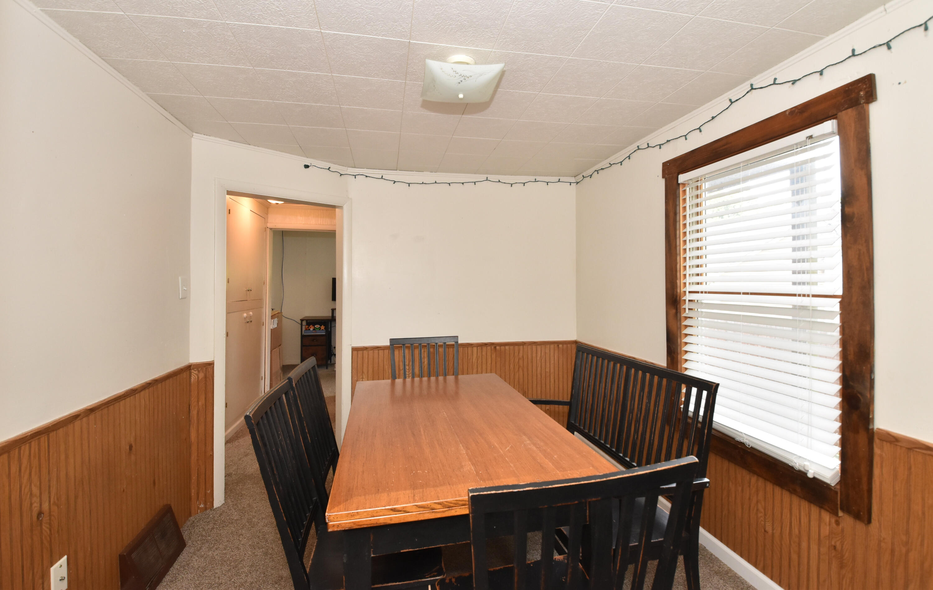 5518 40th Avenue Kenosha, WI 53144 - Photo 17 of 35 MMG_0046