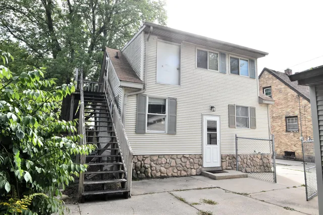 $199,900 | 5518 40th Avenue, Kenosha, WI 53144