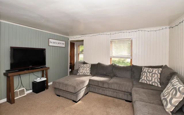 $199,900 | 5518 40th Avenue, Kenosha, WI 53144