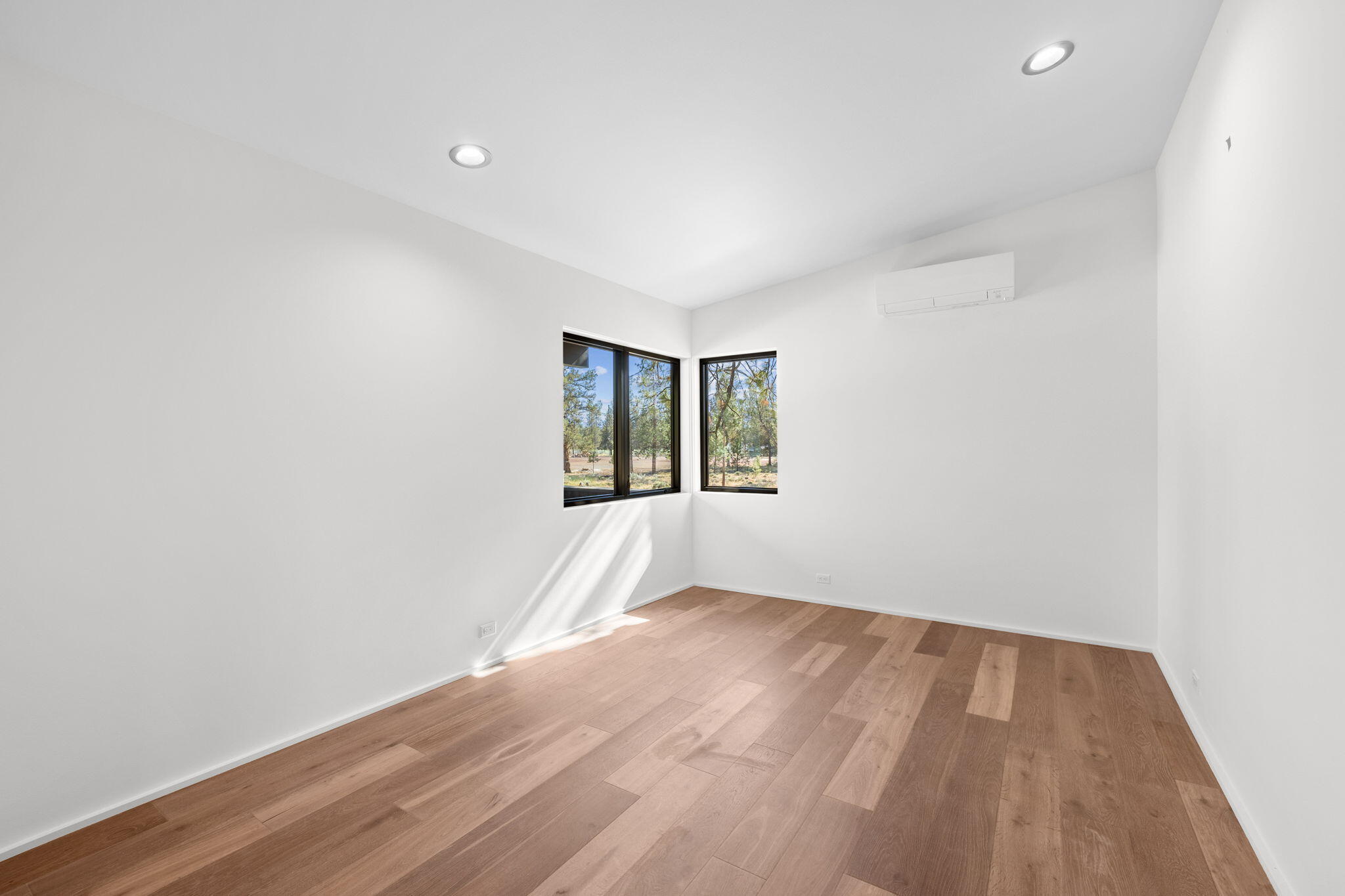 589 West Canopy Way, Unit LOT 22 Sisters, OR 97759 - Photo 22 of 36 Same Model Completed