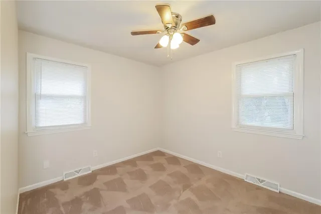 $2,325 | 7616 North Serene Avenue, Kansas City, MO 64152