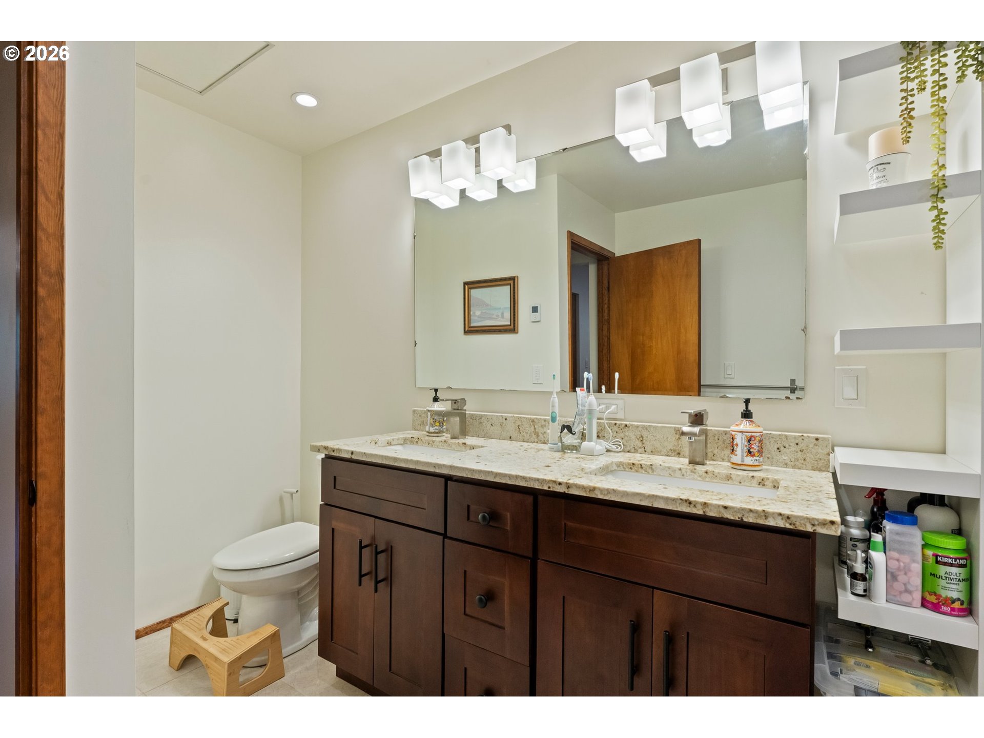 6415 Southwest Terwilliger Boulevard Portland, OR 97239 - Photo 15 of 48 Gallery Image 15