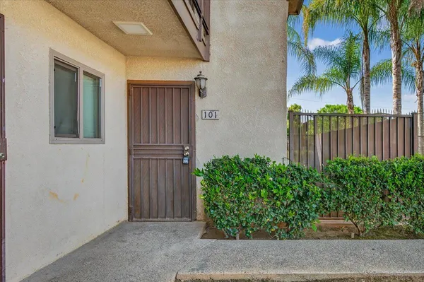 $2,299,999 | 1348 East San Bruno Avenue, Fresno, CA 93710