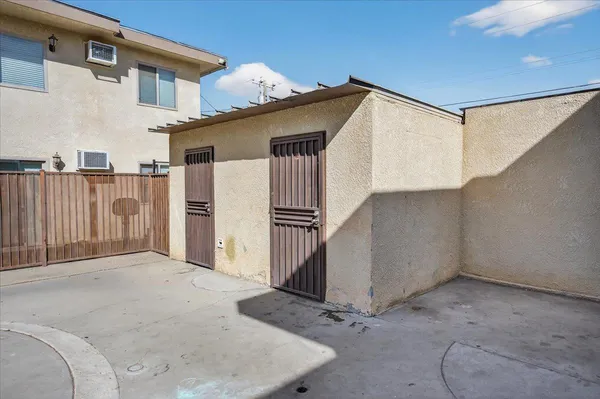 $2,299,999 | 1348 East San Bruno Avenue, Fresno, CA 93710