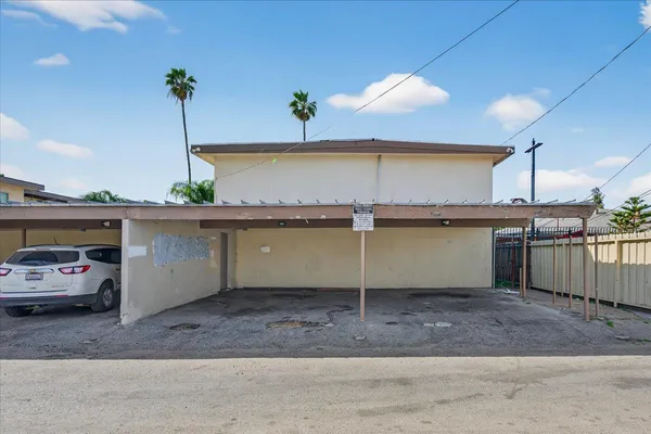 $2,299,999 | 1348 East San Bruno Avenue, Fresno, CA 93710