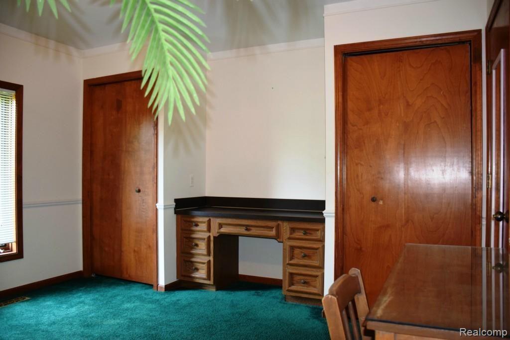 50050 Sass Road New Baltimore, MI 48047 - Photo 29 of 32 28 BR2 closets.jpg
