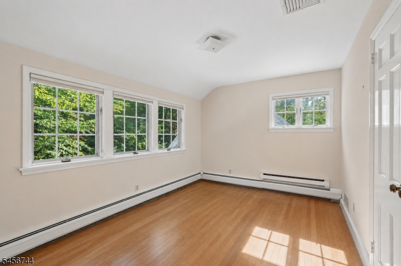 3 Orchard Street Butler, NJ 07405 - Photo 19 of 49 Gallery Image 19