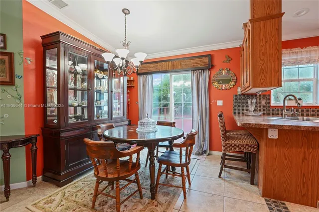 $255,900 | 3713 Wild Violet Avenue, Sebring, FL 33870