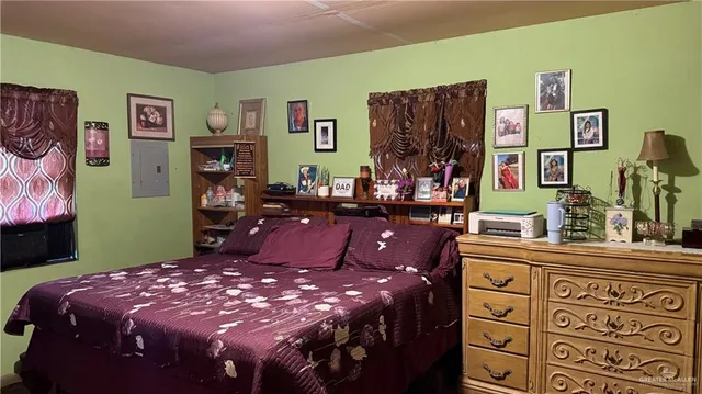 a view of a walk in closet